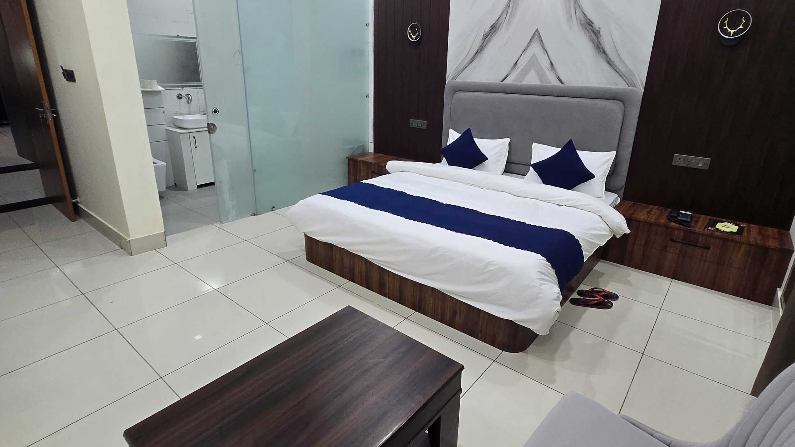 Affordable Couple Room with Romantic Decor in Kaithal