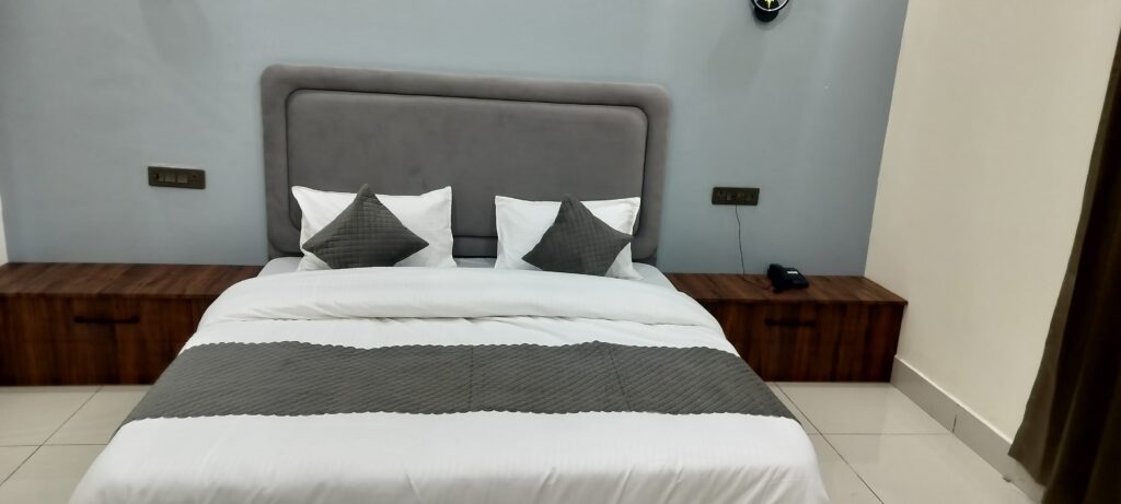 Hotel Room in Kaithal for Newly Married Couples