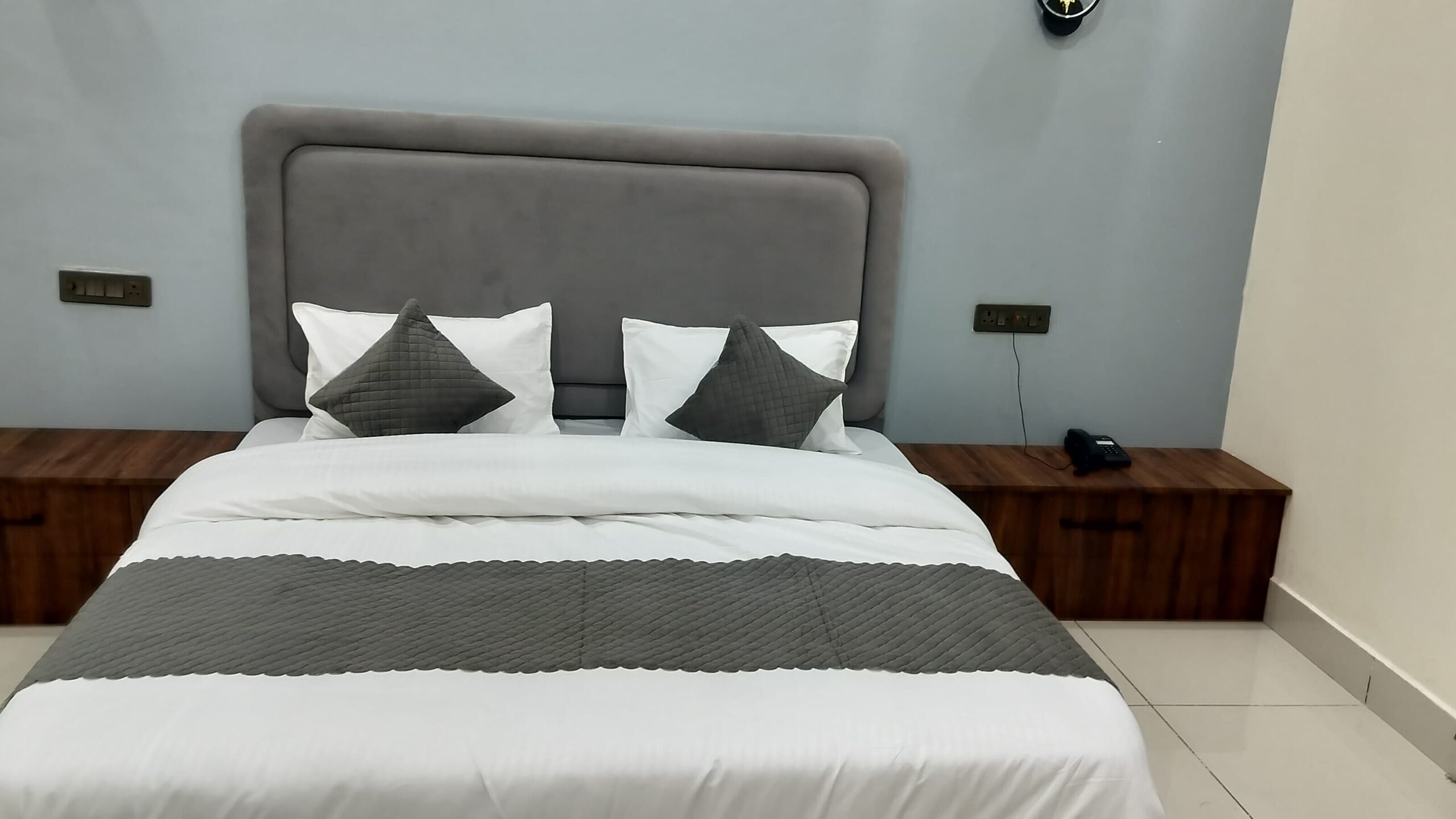 Hotel Room for Couples in Kaithal