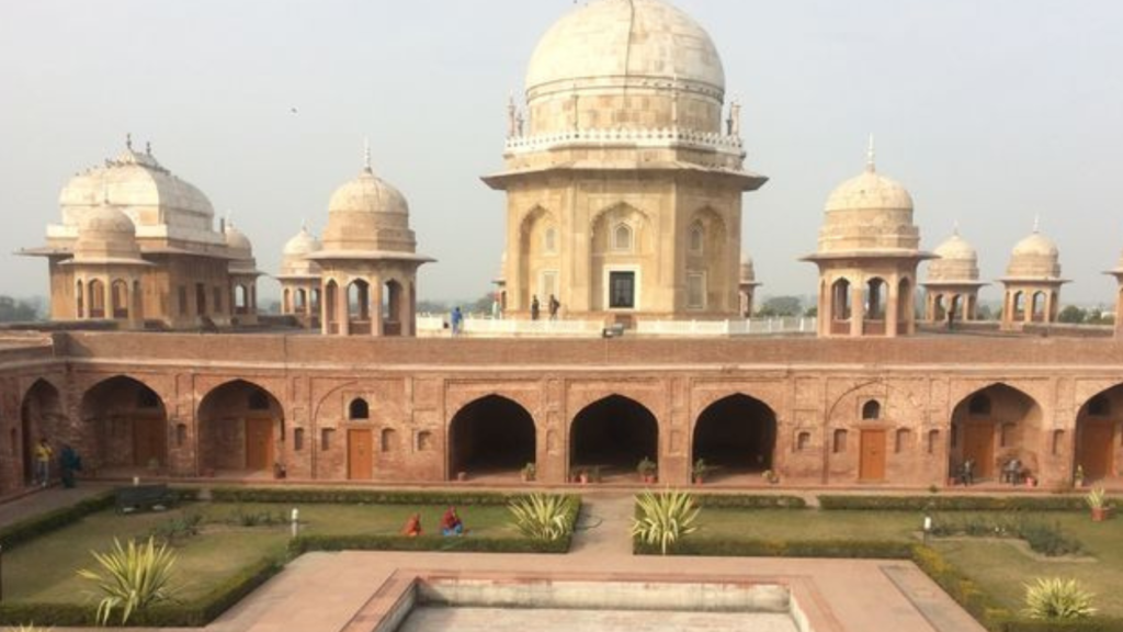 Sheikh Chilli’s Tomb – A Mughal Marvel 